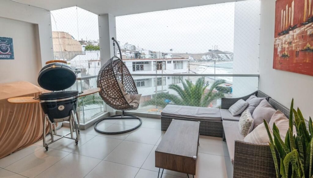 Flat con vista al mar en Playa Negra - web