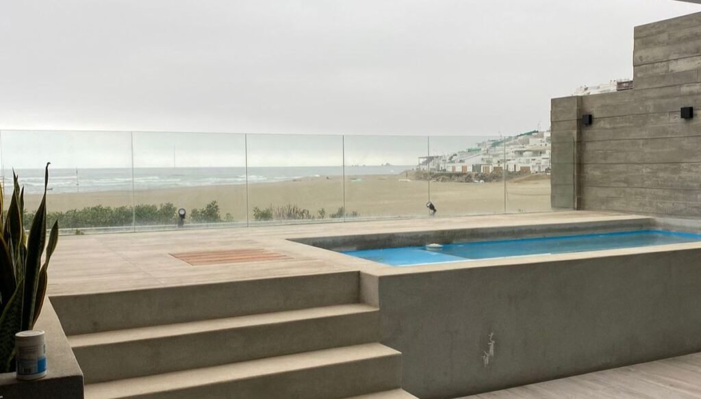 Se alquila casa frente al mar en Playa Señoritas Punta Hermosa - Web