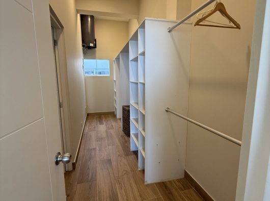 20250421_210829208_iOS