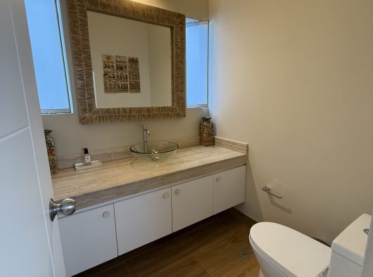 20250421_210920348_iOS