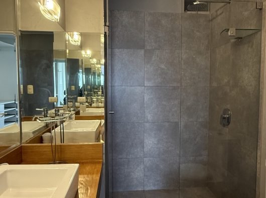 20250824_184855062_iOS