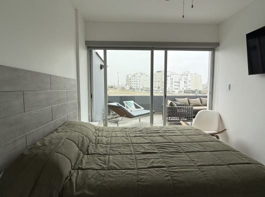 20250824_184906765_iOS