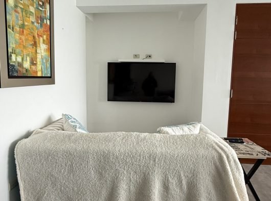 20250824_185052568_iOS