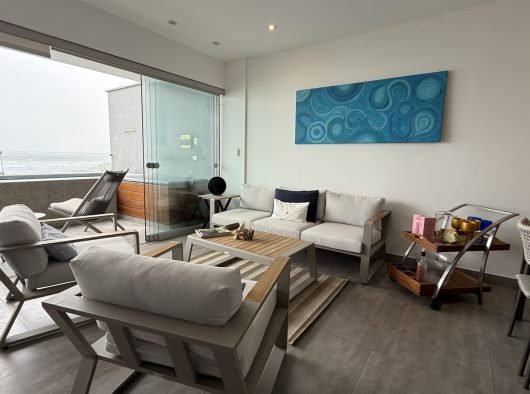 20250824_185214844_iOS