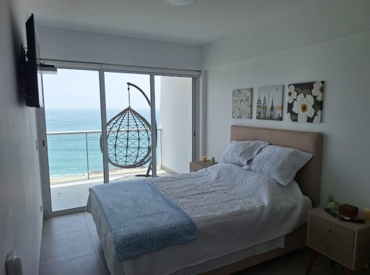 20251201_195235000_iOS