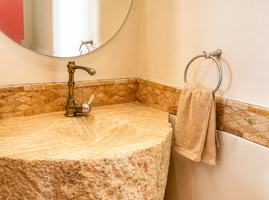 4.- Baño de visitas