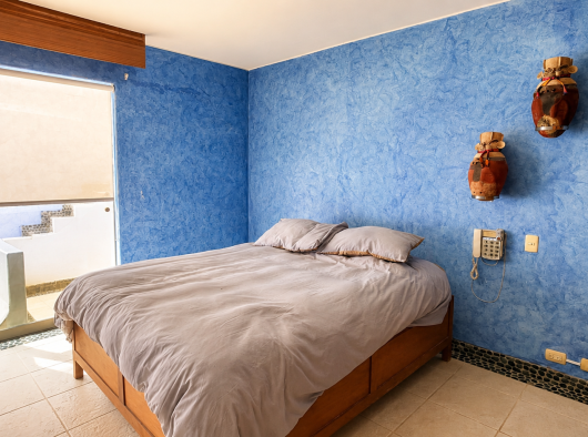 8.- Dormitorio