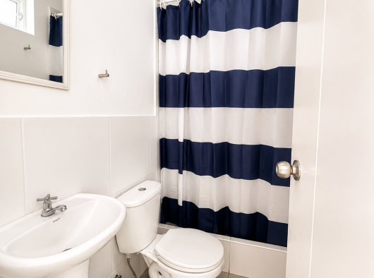 Baño secundario 2