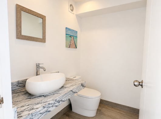 Baño secundario 4
