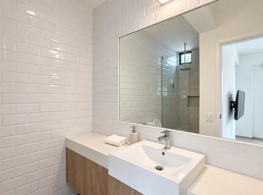 zz.- Baño habitación secundaria